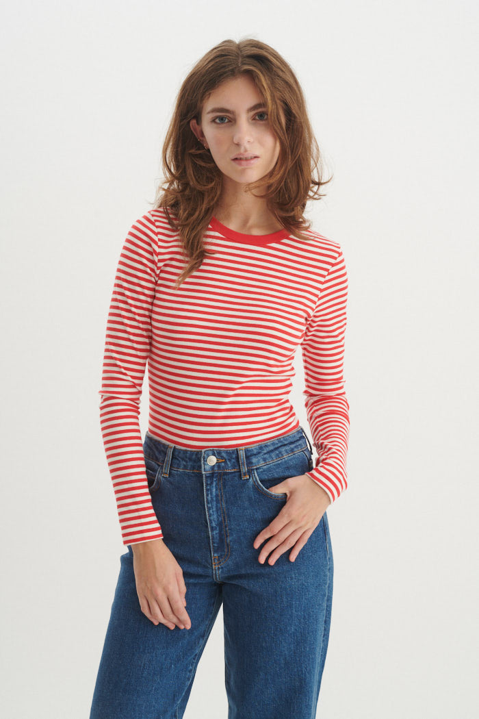 Basic Apparel Ludmilla LS Tee T-shirts 916 Tomato / W. White